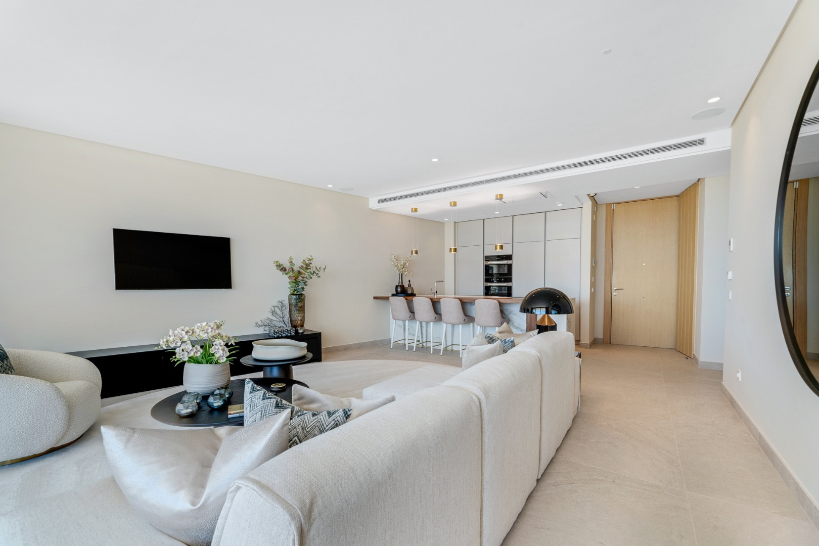 2 Bedroom Apartment in Benahavís - Photo 12