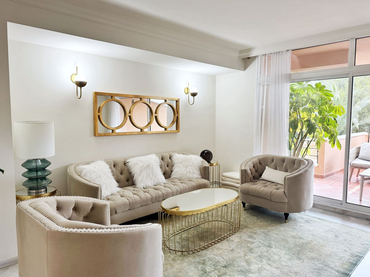 2 Bedroom Apartment in Marbella