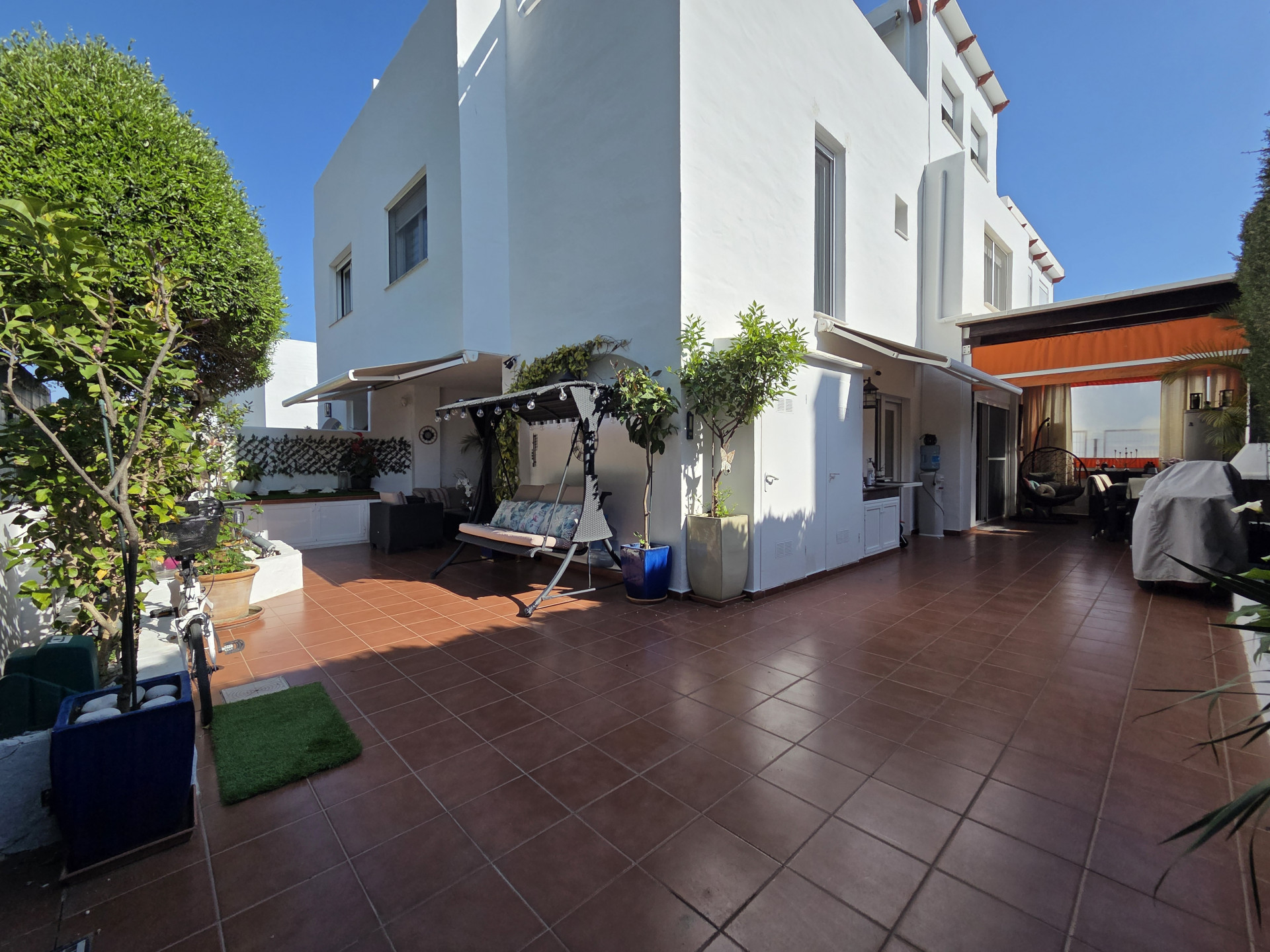 4 Bedroom Townhouse in Marbella - Photo 12
