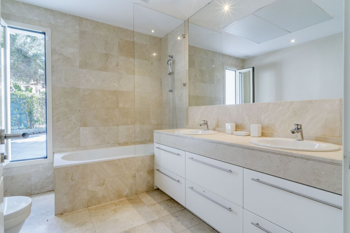 3 Bedroom Villa in San Pedro de Alcántara - Foto 19