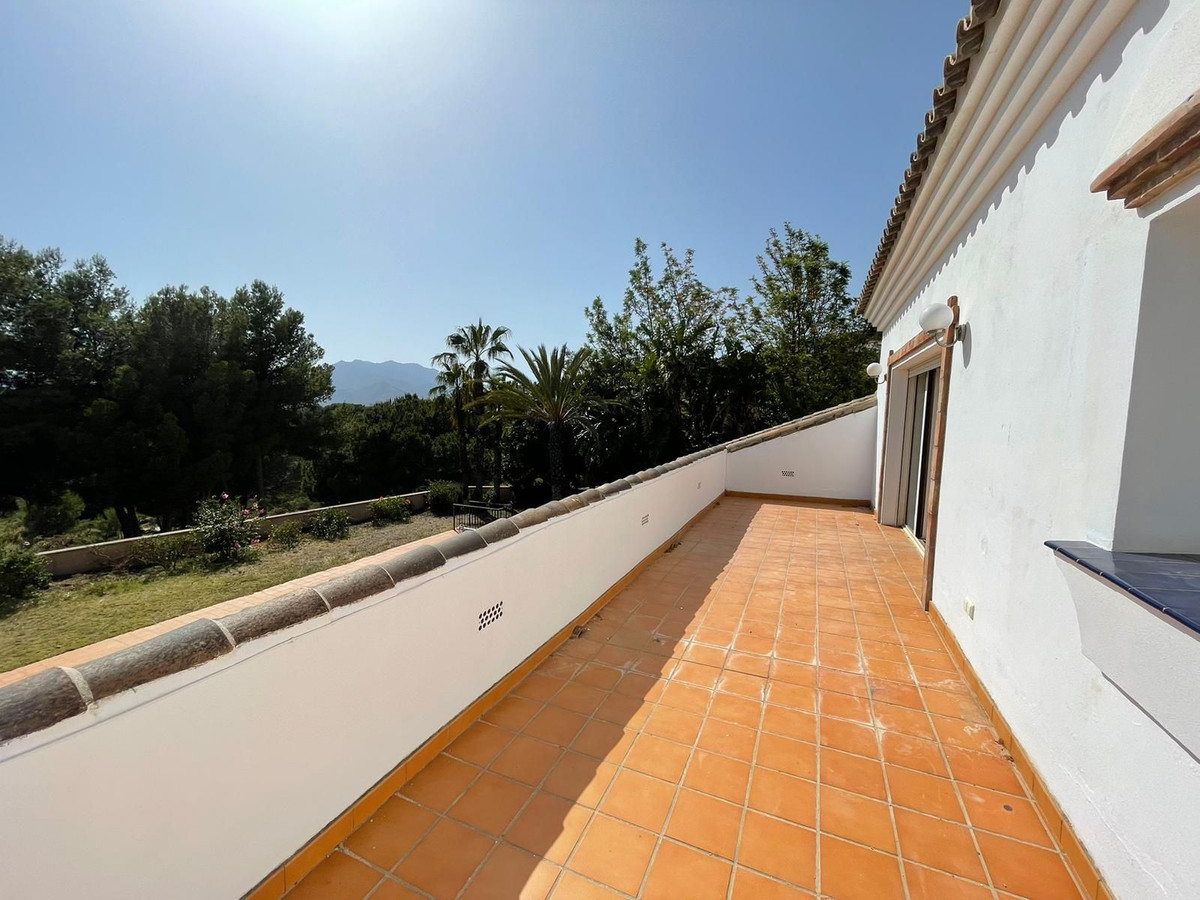5 Bedroom Villa in Mijas - Photo 25