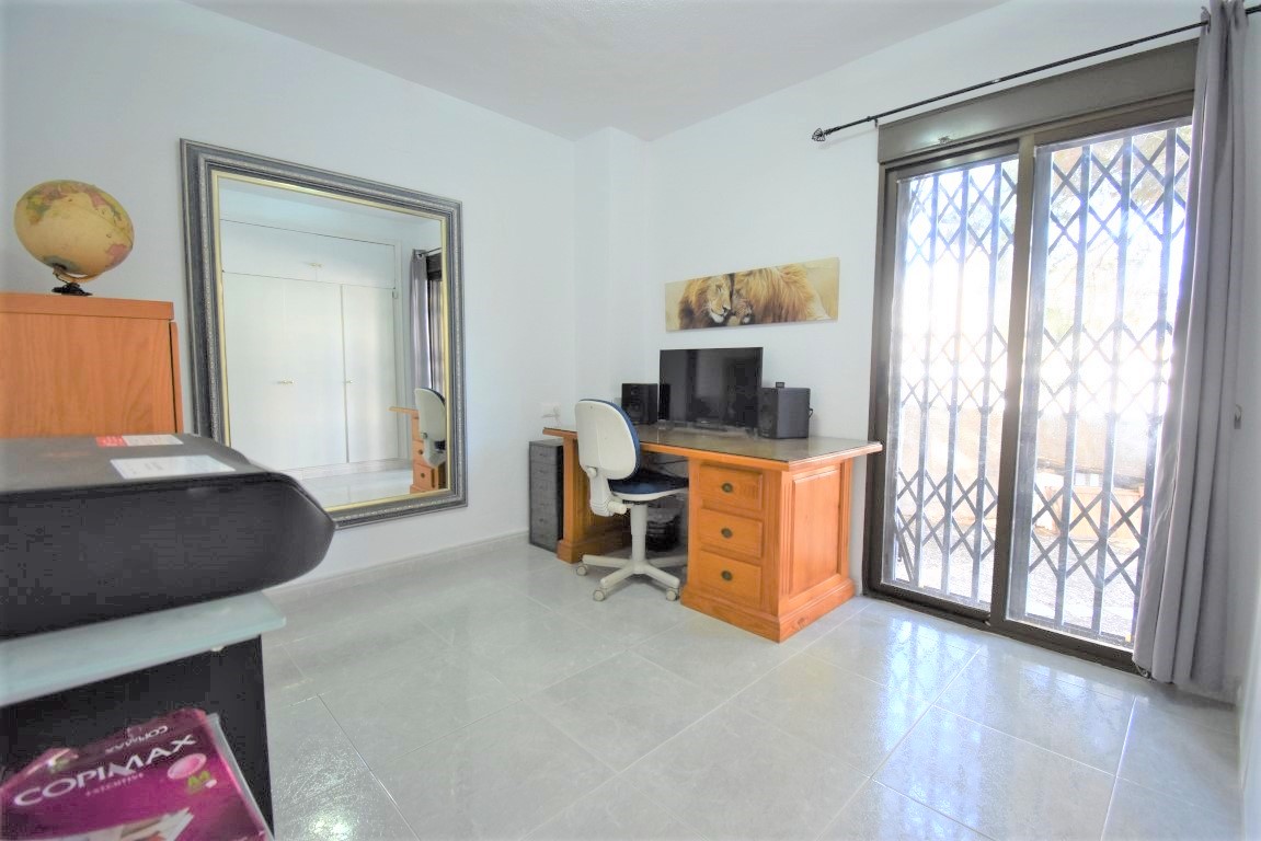 Moradia com 6 quartos com piscina em Alicante, Espanha – Foto 16