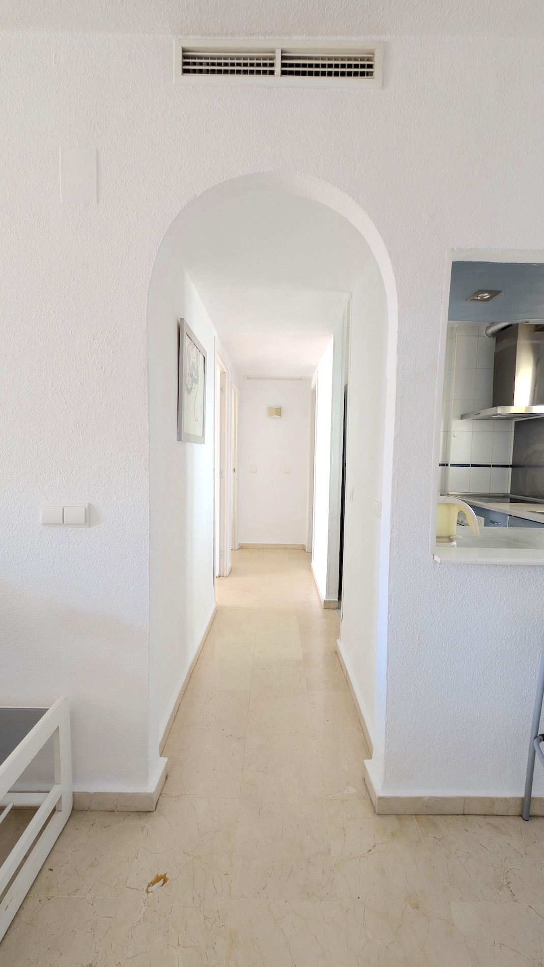 2 Bedroom Apartment in Benalmádena - Photo 19