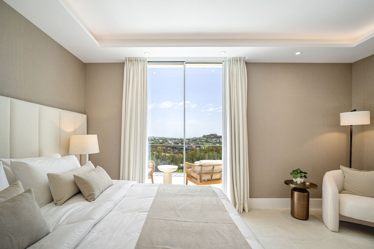 4 Bedroom Townhouse in Benahavís - Фото 21