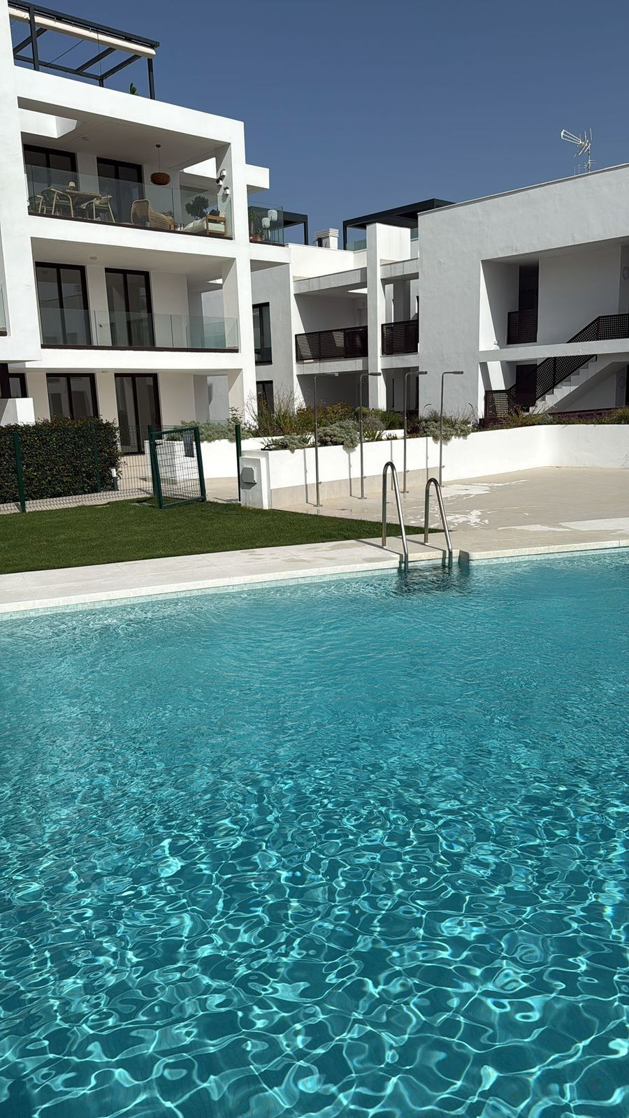 2 Bedroom Apartment in Benalmádena - Photo 21