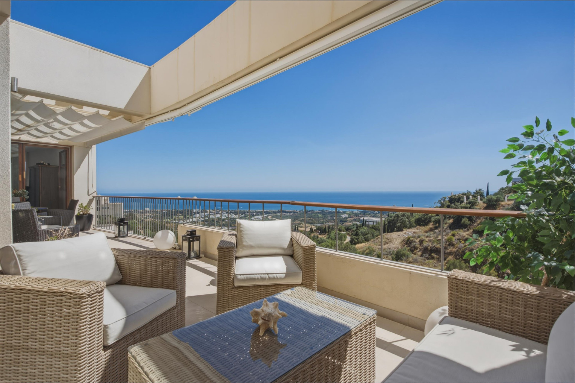 3 Bedroom Apartment in Marbella - Photo 9
