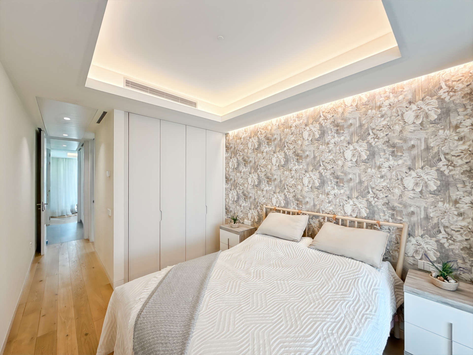2 Bedroom Apartment in Estepona - Photo 22
