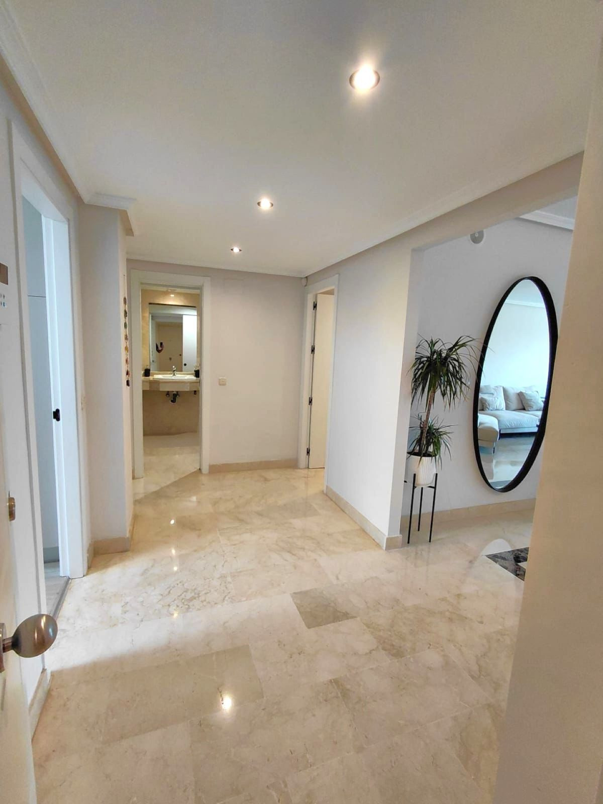 2 Bedroom Apartment in Marbella - Photo 14