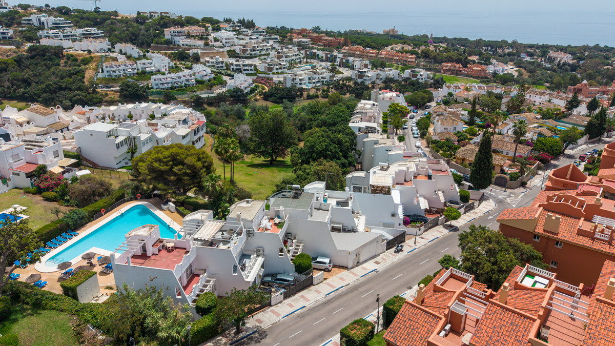 4 Bedroom Townhouse in Marbella - Foto 4