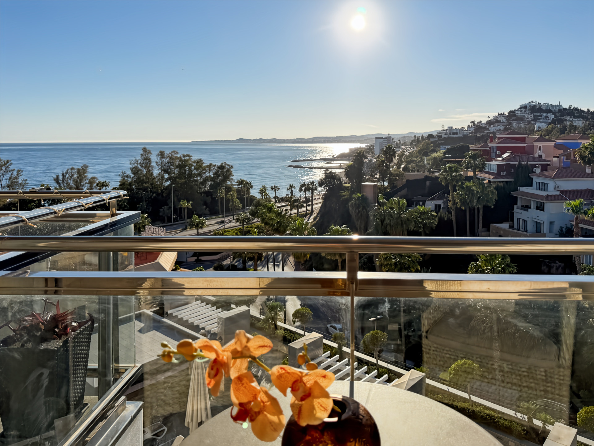 2 Bedroom Apartment in Benalmádena - Foto 7