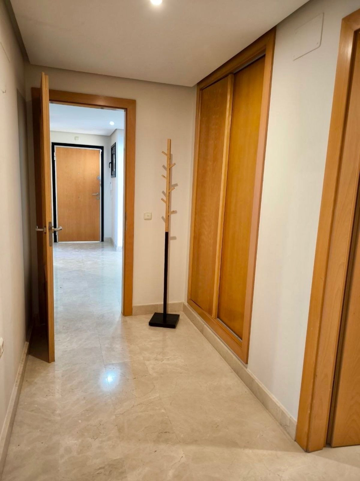 Piso de 3 dormitorios con piscina en Málaga – Foto 25