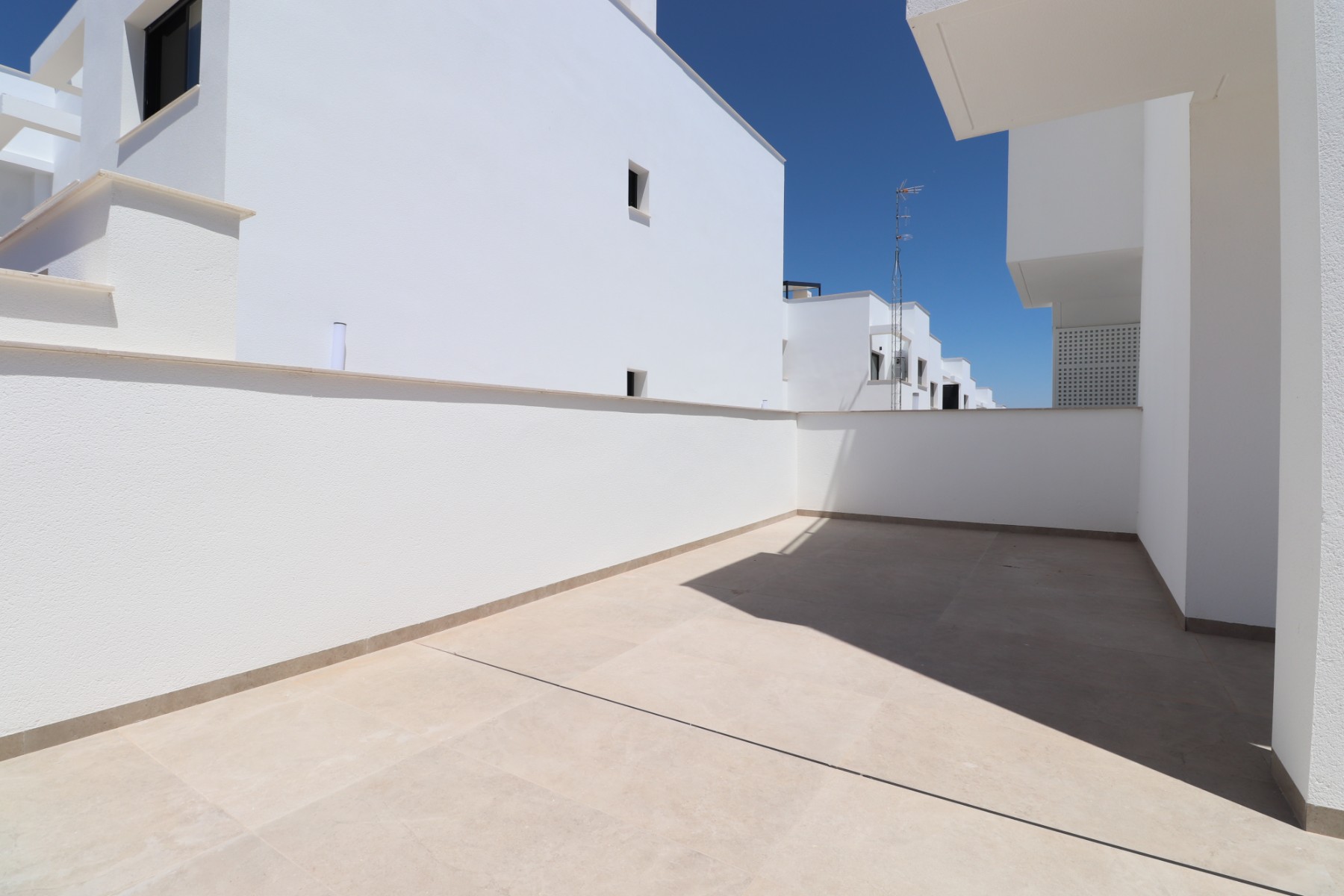 Apartamento com 3 quartos com piscina em Alicante, Espanha – Foto 21