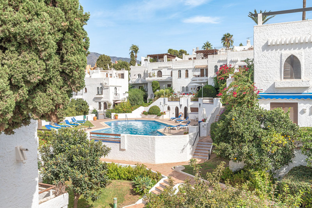 3 Bedroom Townhouse in Marbella - Photo 33