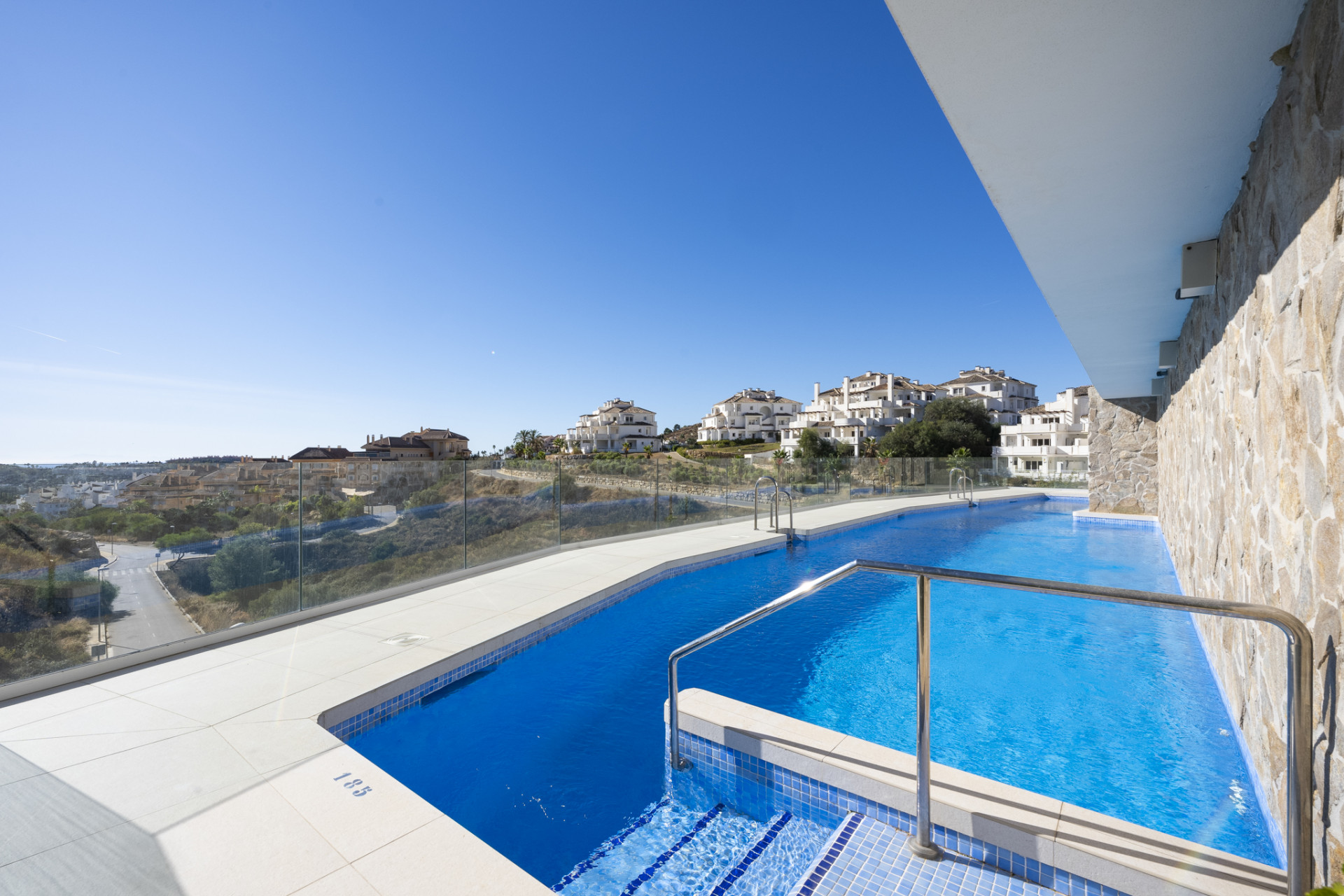 Apartamento com 3 quartos com piscina em Málaga, Espanha – Foto 30