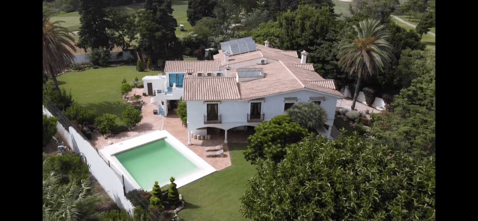 4 Bedroom Villa in San Pedro de Alcántara - Photo 34