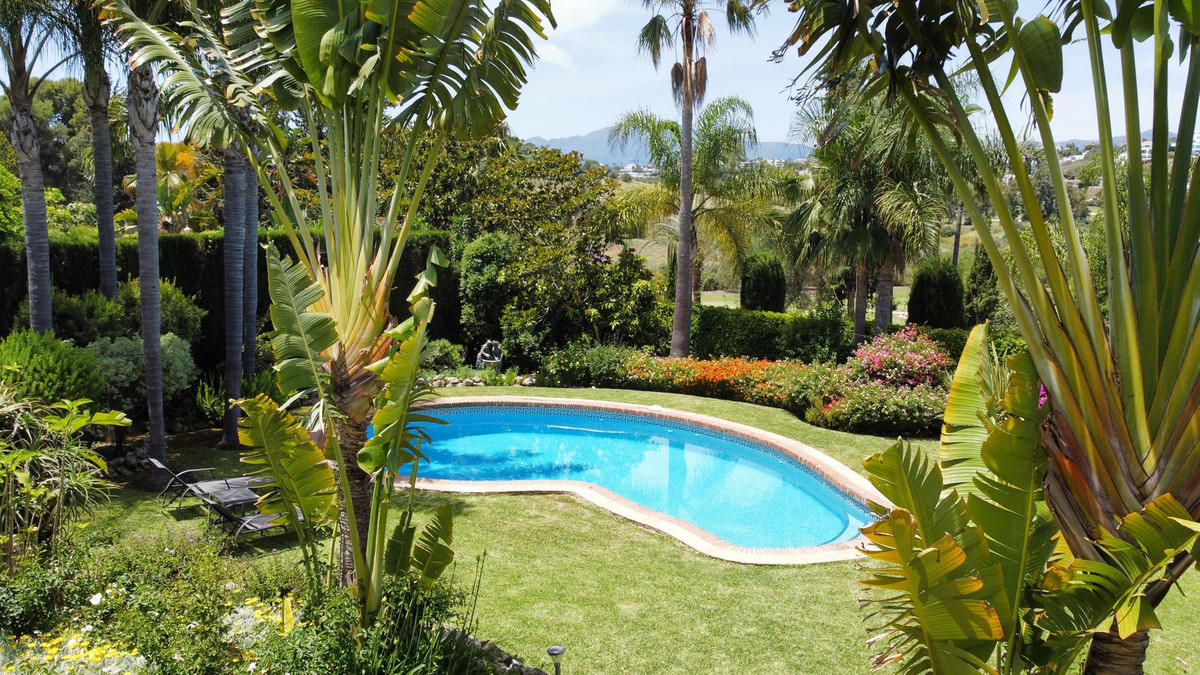 6 Bedroom Villa in Estepona - Foto 3