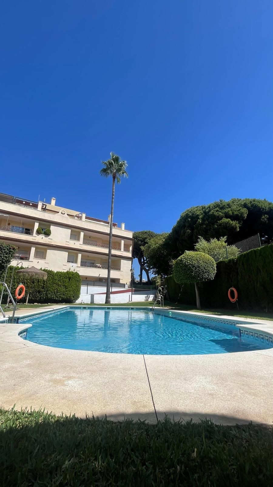 2 Bedroom Apartment in Marbella - Photo 2