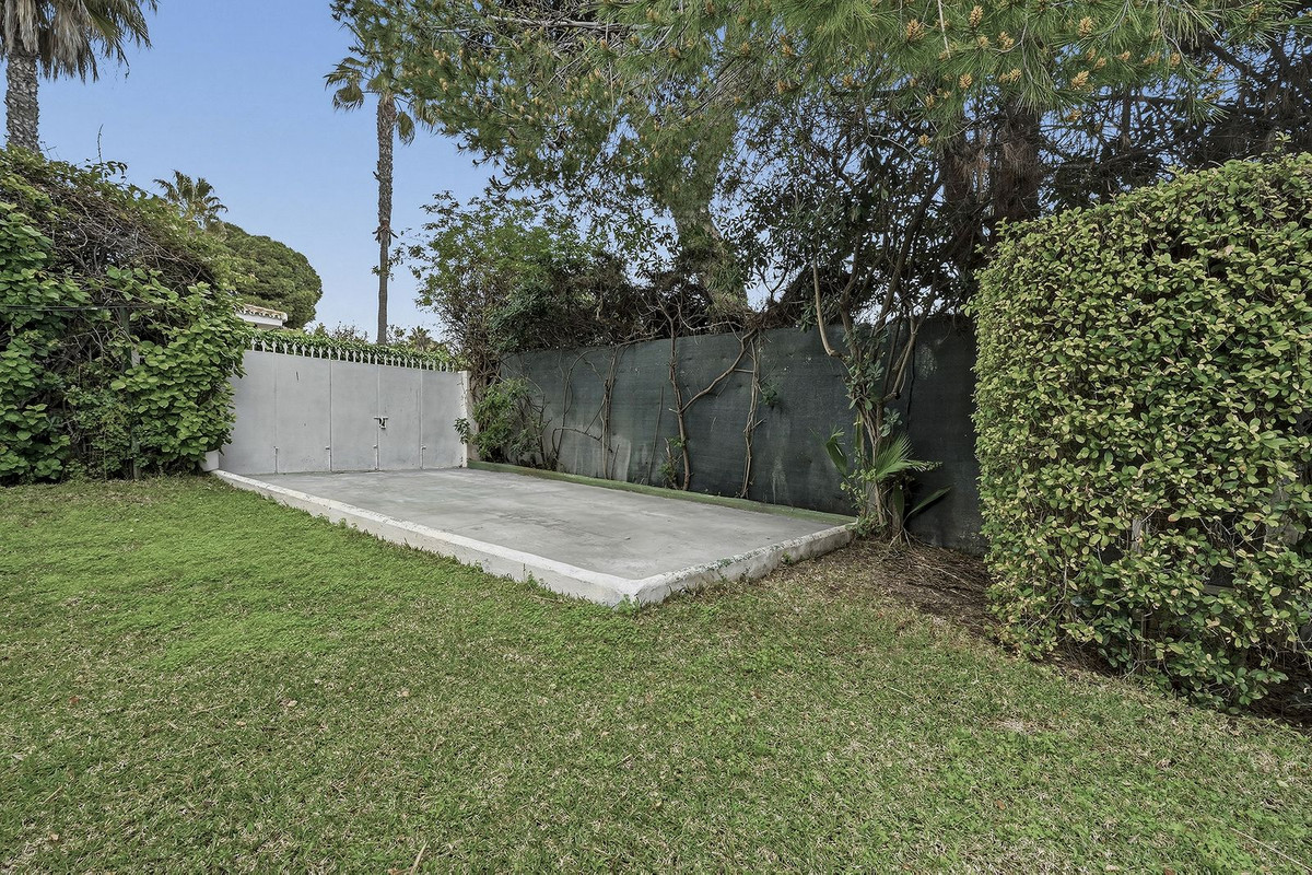 7 Bedroom Villa in Marbella - Photo 16