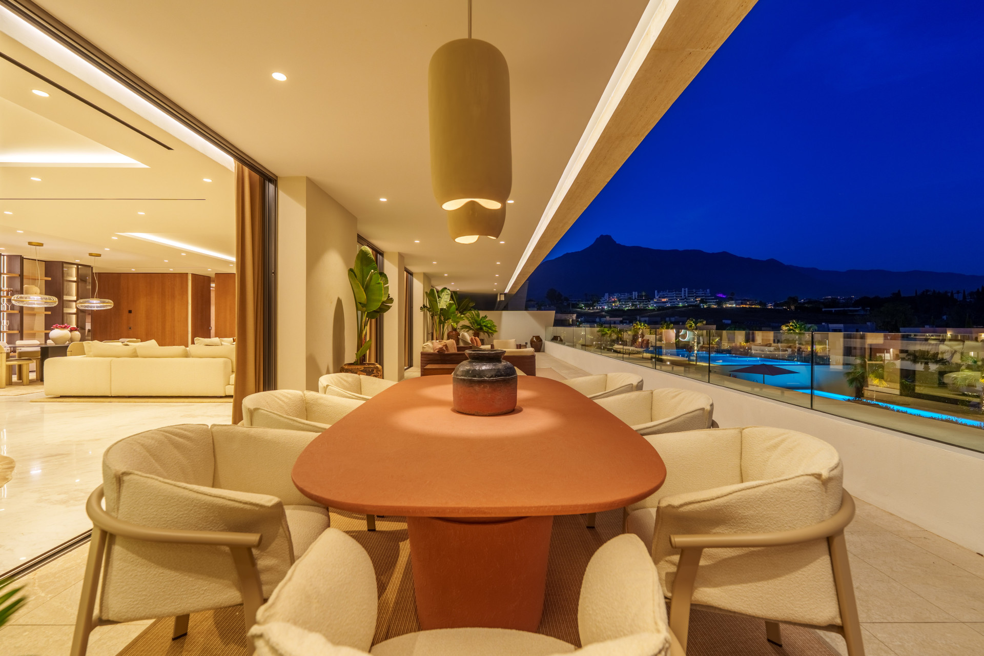 4 Bedroom Villa in Marbella - Photo 15