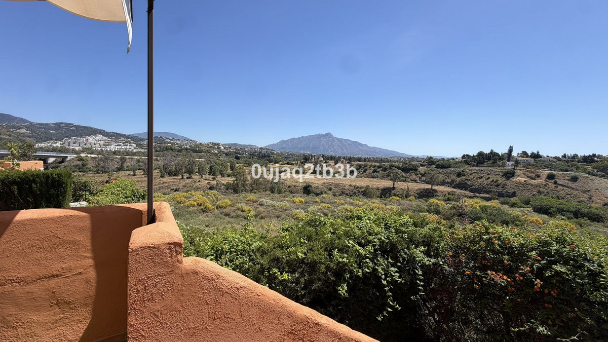 2 Bedroom Apartment in Benahavís - Foto 20