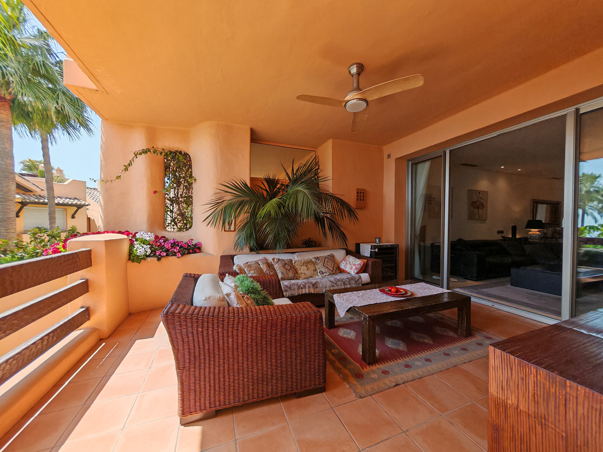 3 Bedroom Apartment in Marbella - Photo 12
