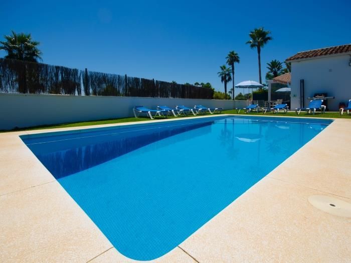3 Bedroom Villa in Estepona - Foto 34
