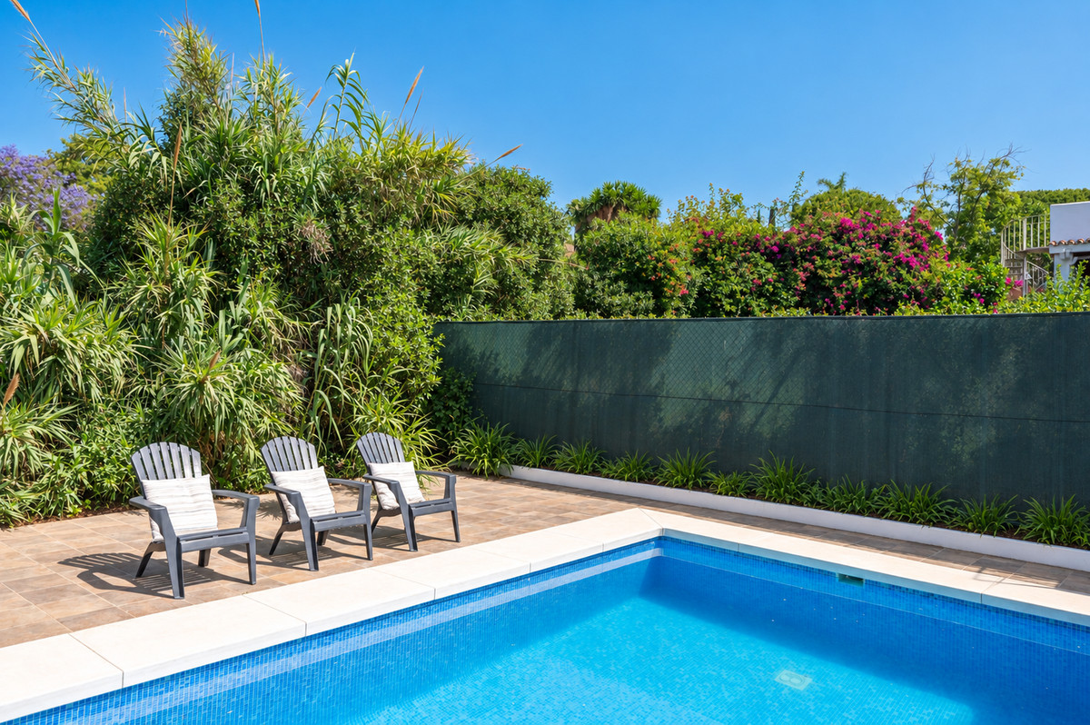 4 Bedroom Villa in Marbella - Photo 25
