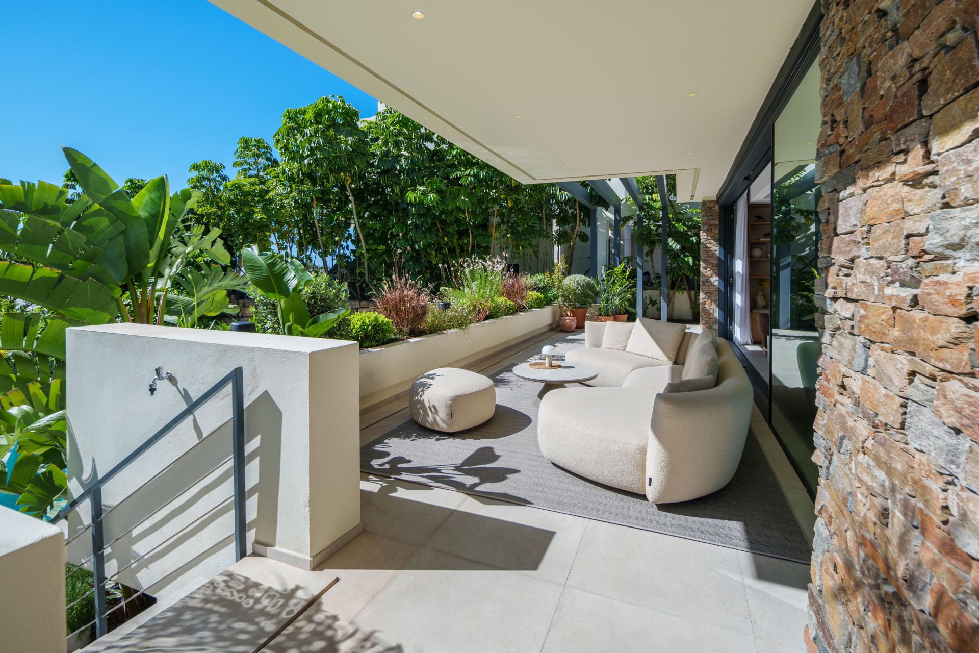 4 Bedroom Villa in Estepona - Photo 15