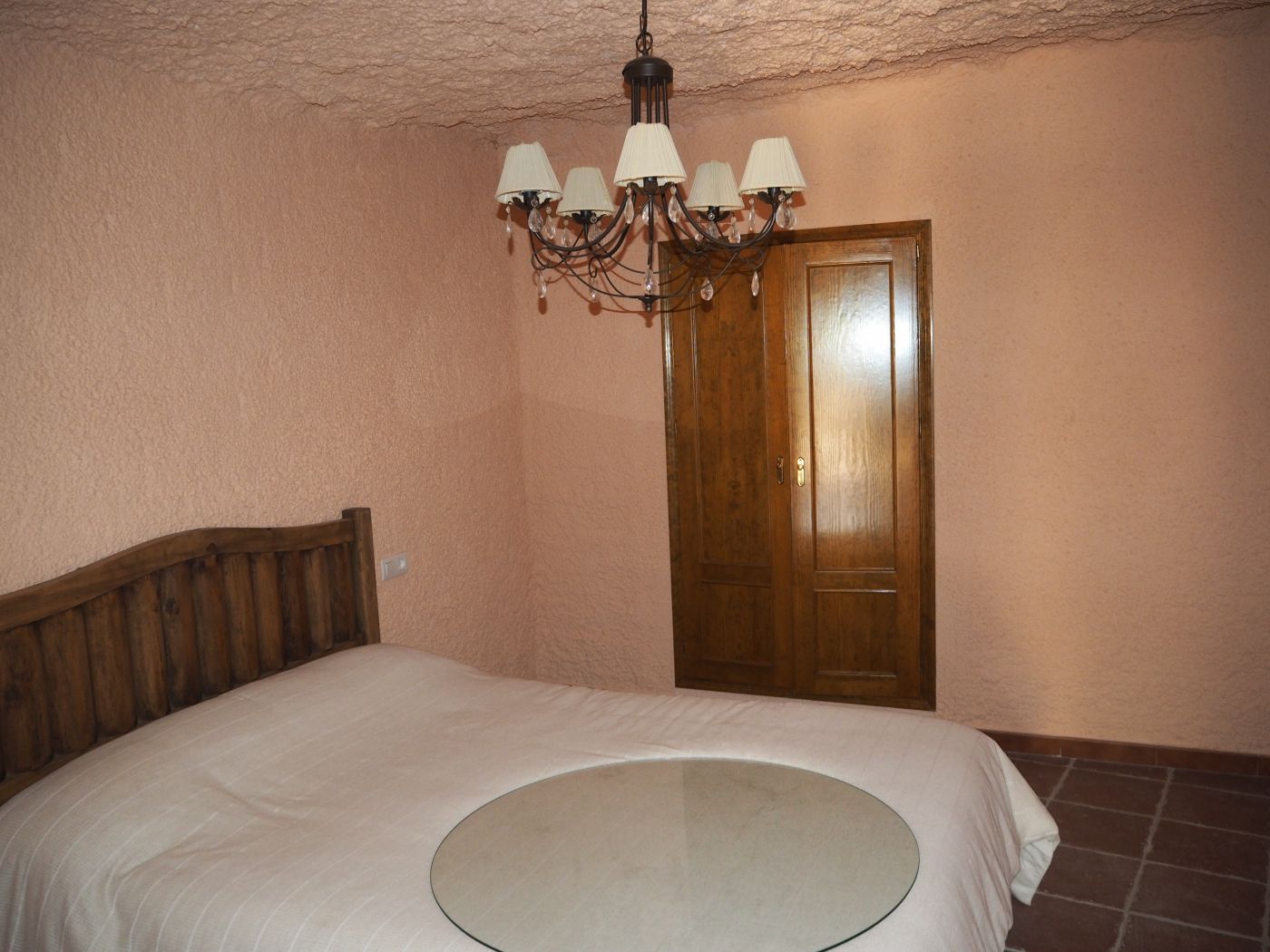 Chalet de 3 dormitorios con piscina en Granada – Foto 8