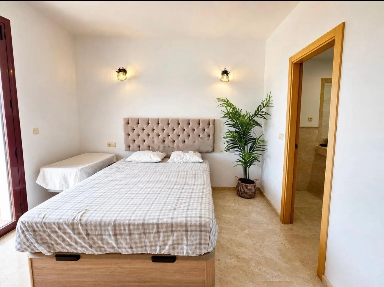 3 Bedroom Villa in Casares - Photo 11