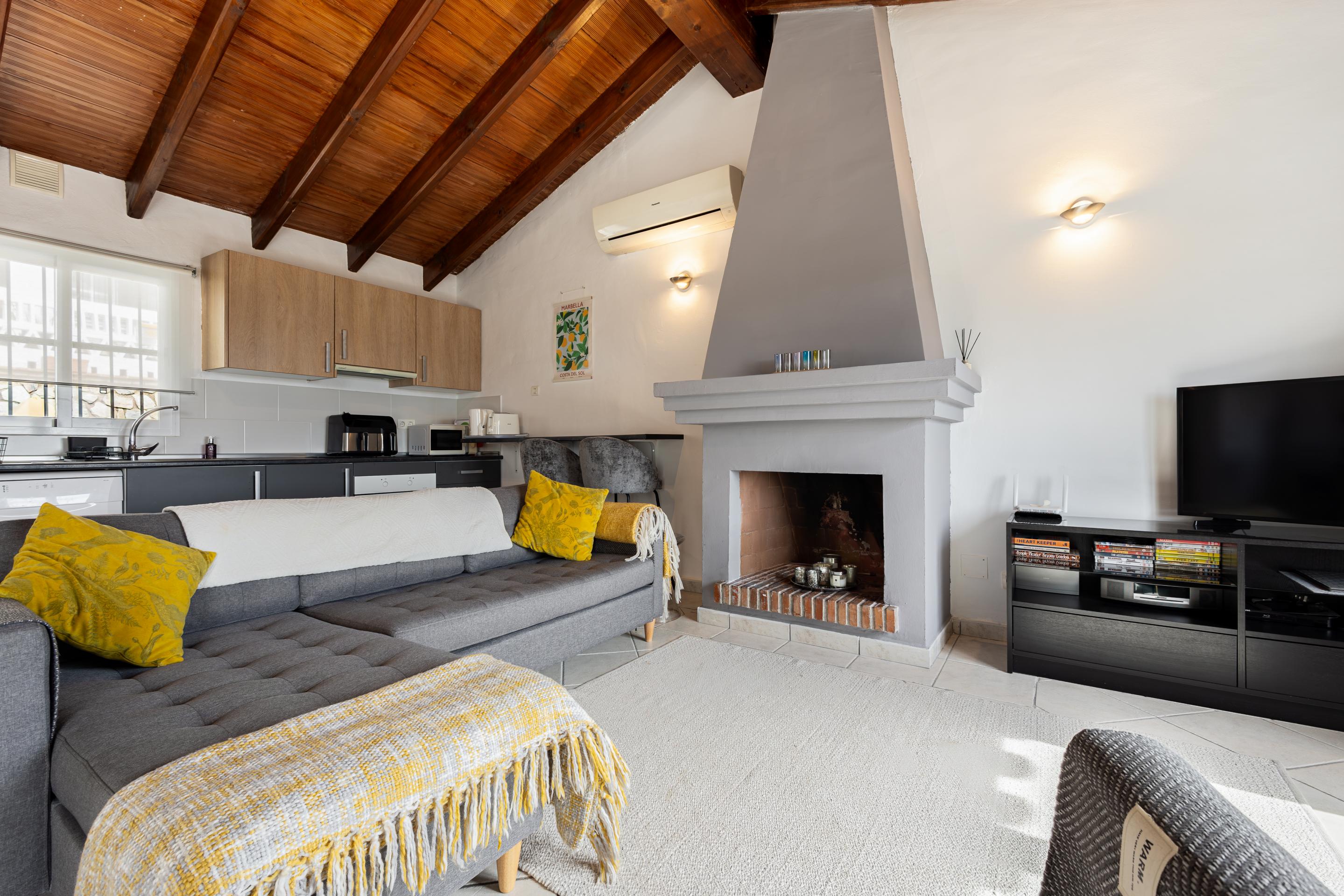 2 Bedroom Villa in Mijas - Photo 14