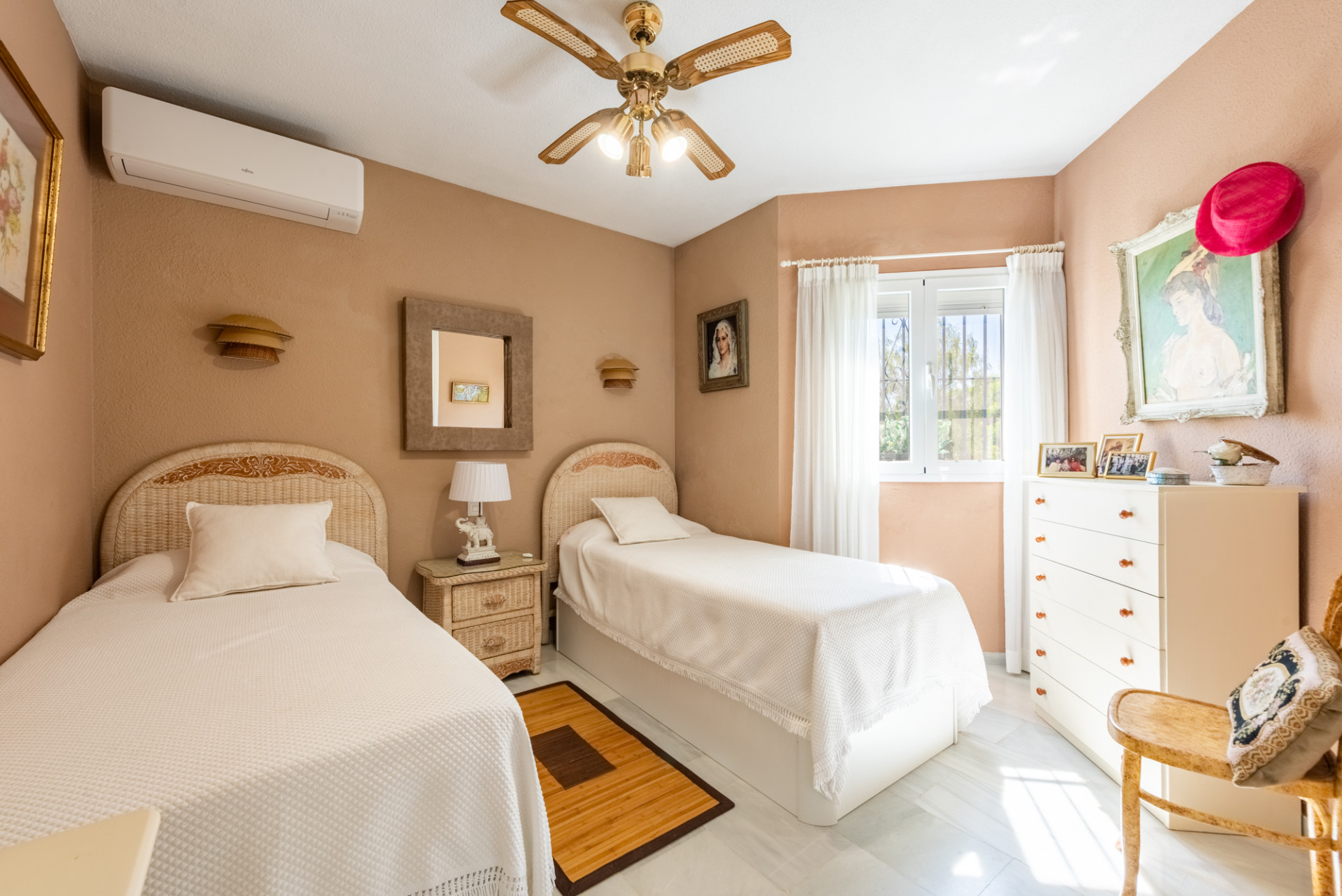 3 Bedroom Townhouse in Estepona - Photo 17