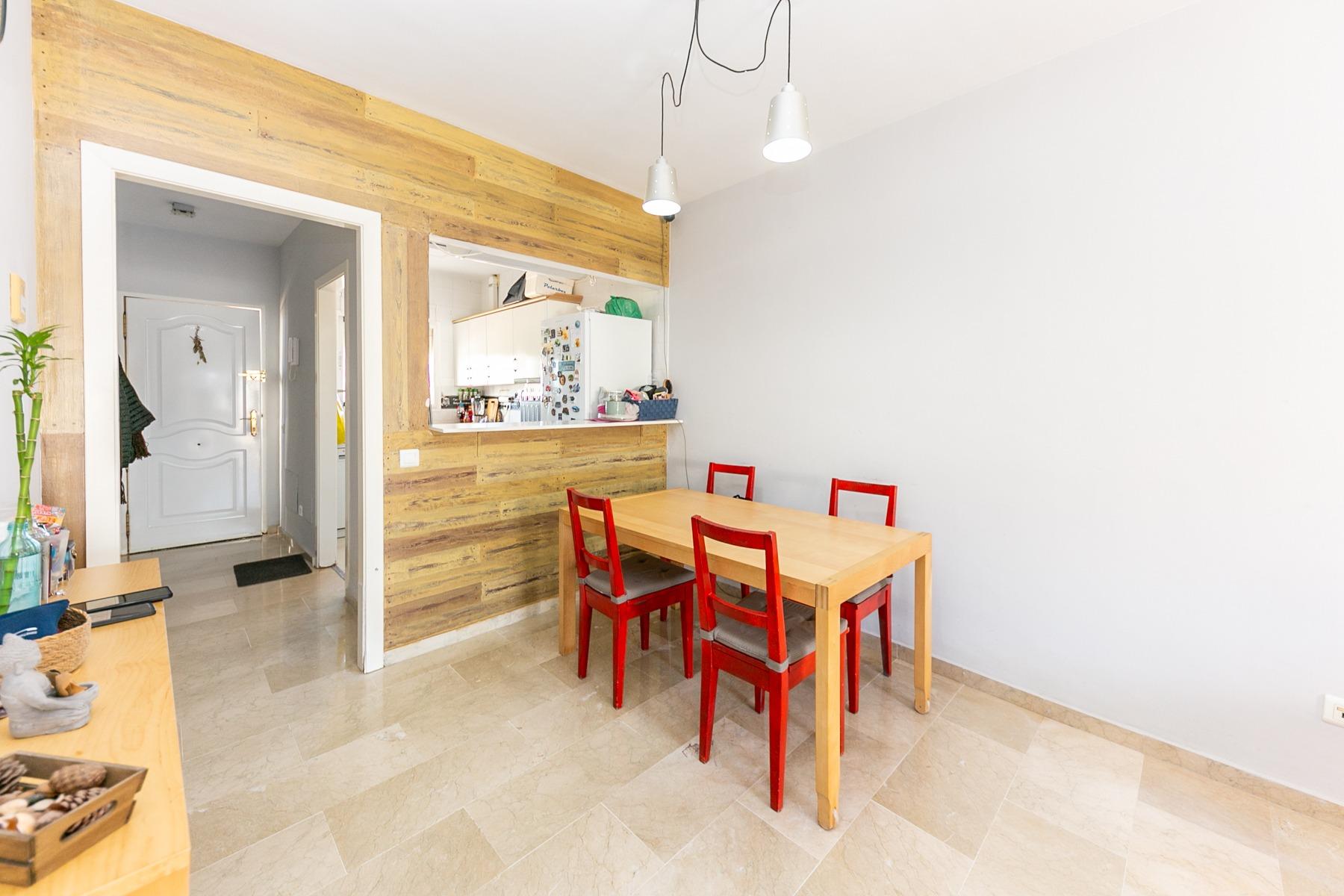 2 Bedroom Townhouse in Benalmádena - Photo 13