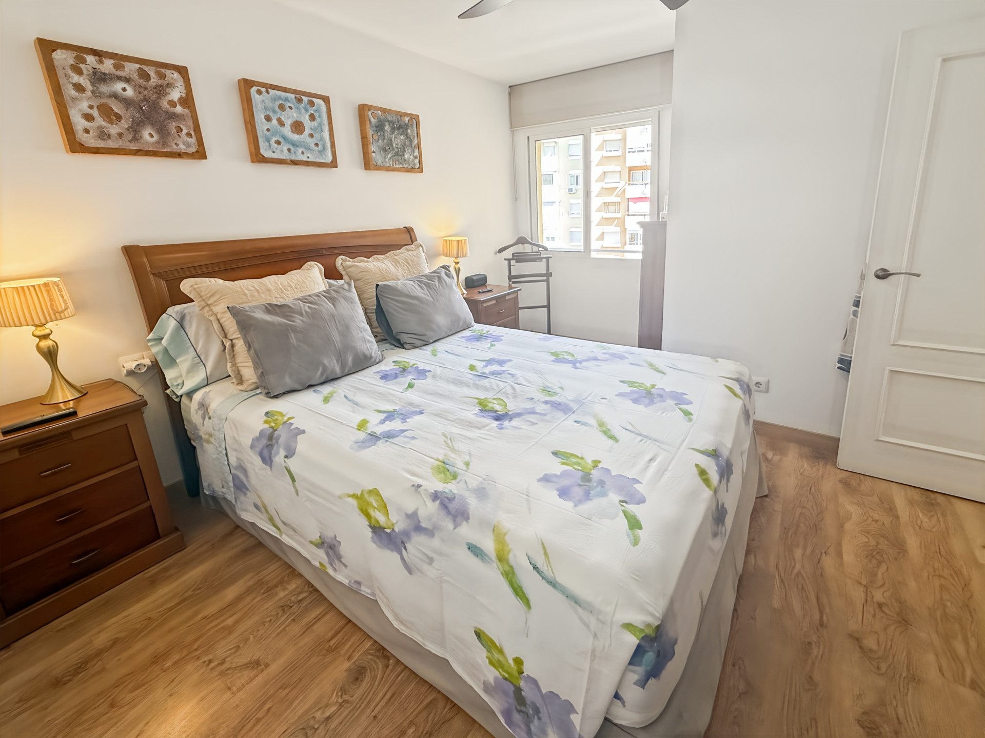 4 Bedroom Apartment in Torremolinos - Photo 2