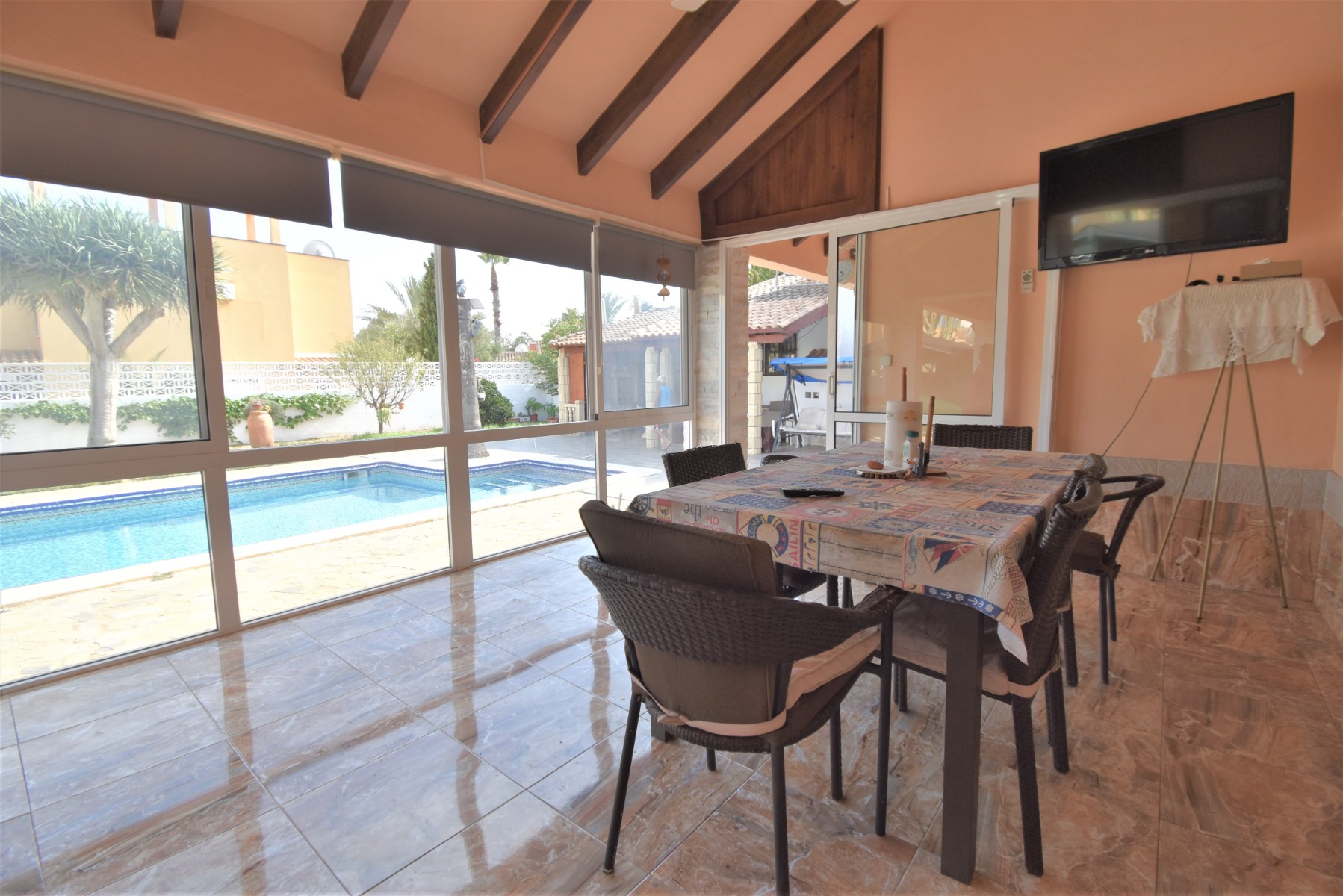 Moradia com 4 quartos com piscina em Alicante, Espanha – Foto 27