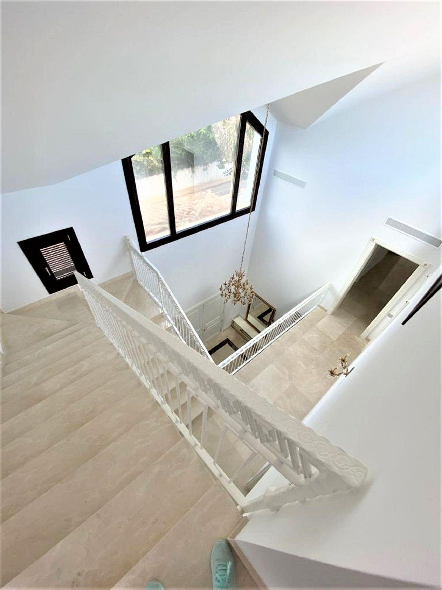 6 Bedroom Villa in Estepona - Фото 21