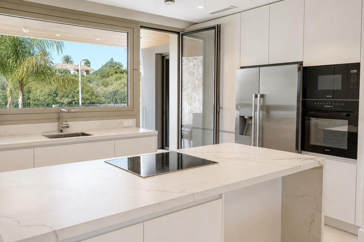 3 Bedroom Apartment in Marbella - Photo 22