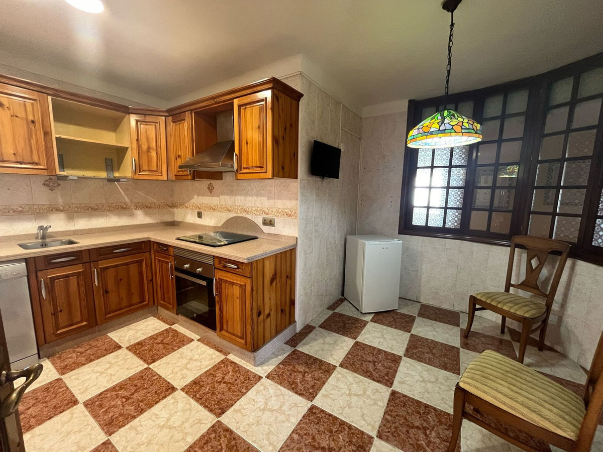3 Bedroom Apartment in Estepona - Foto 5