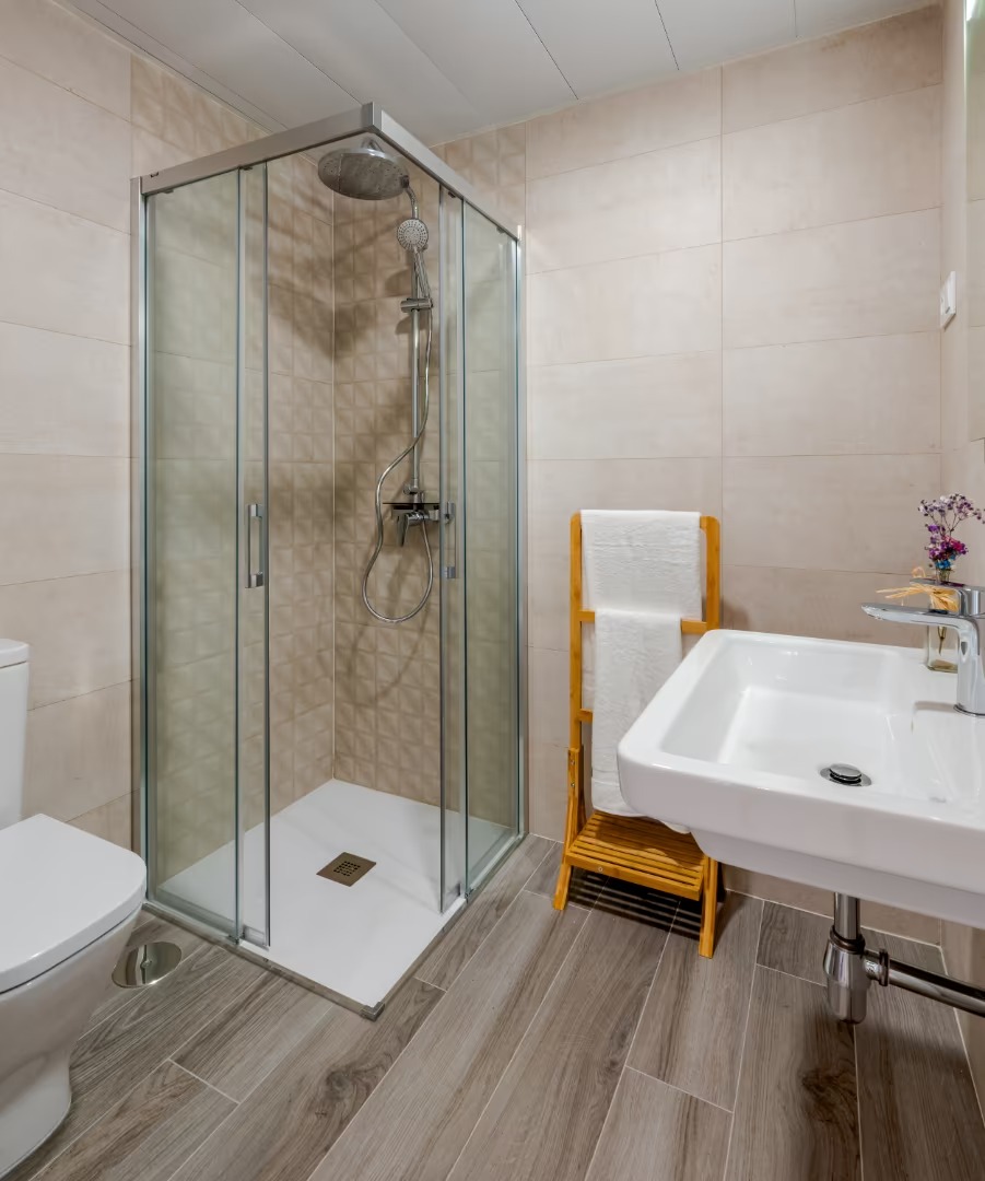 3 Bedroom Apartment in Torremolinos - Photo 25