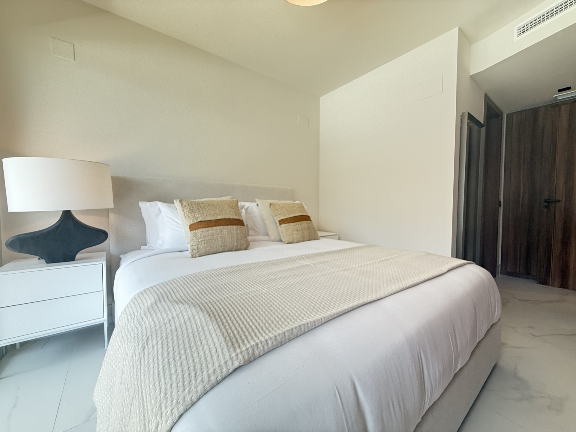 3 Bedroom Apartment in San Pedro de Alcántara - Photo 11