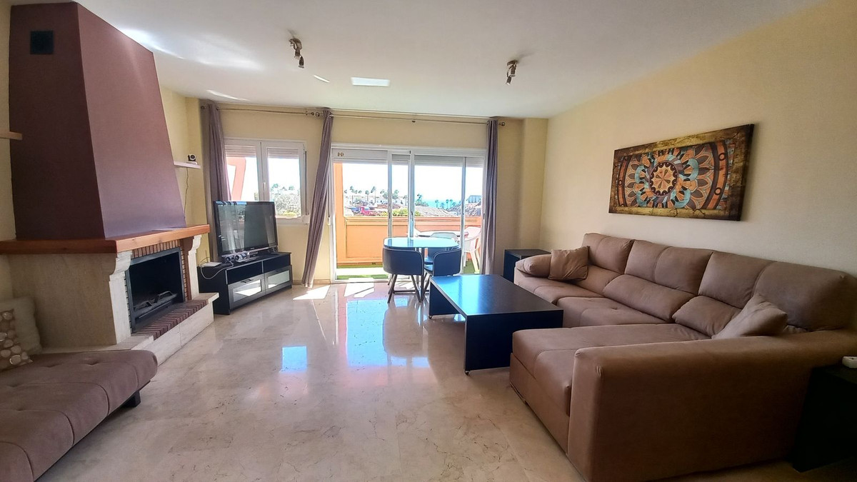 2 Bedroom Penthouse in Mijas - Photo 9