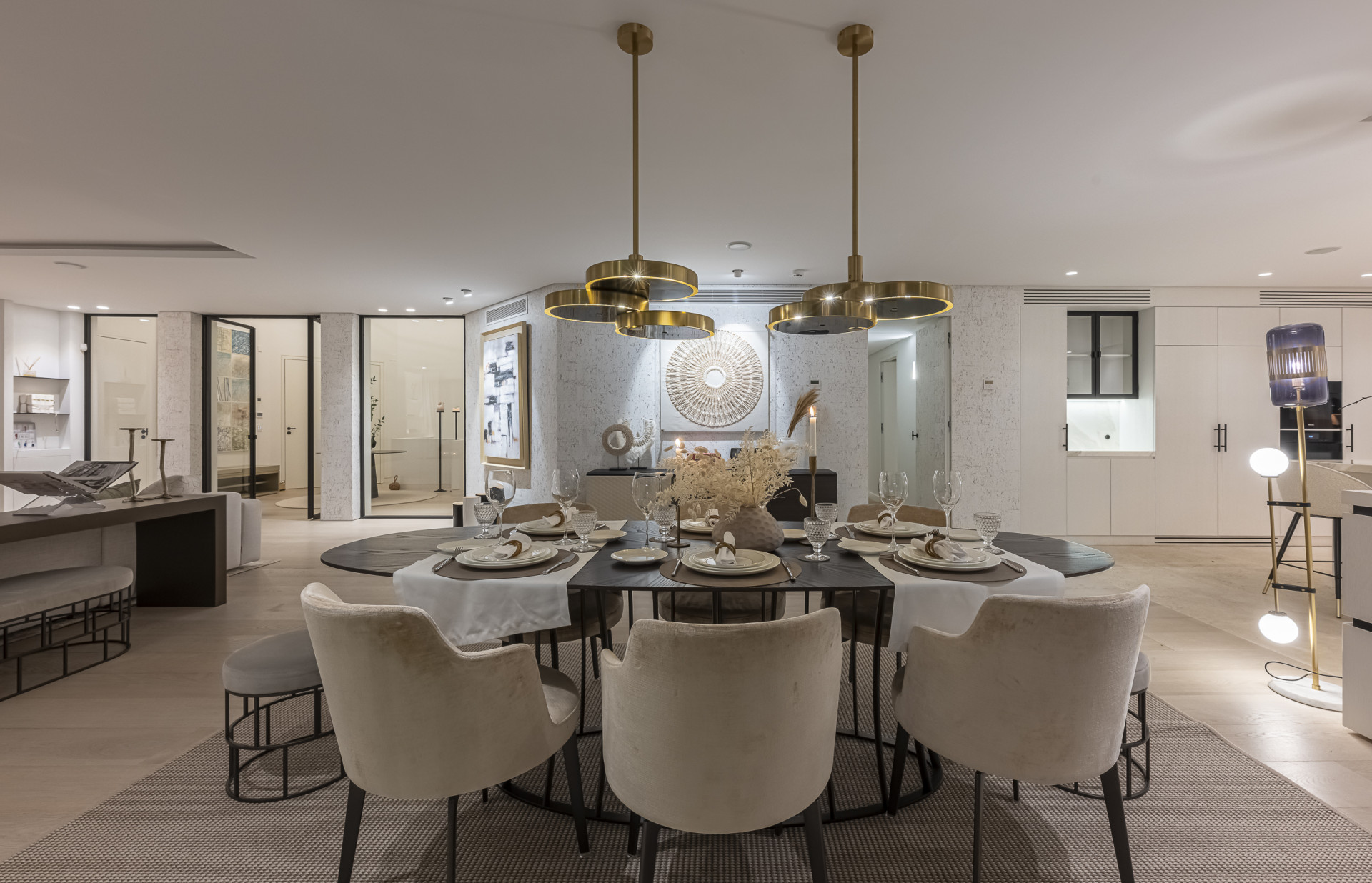 5 Bedroom Villa in Marbella - Photo 25