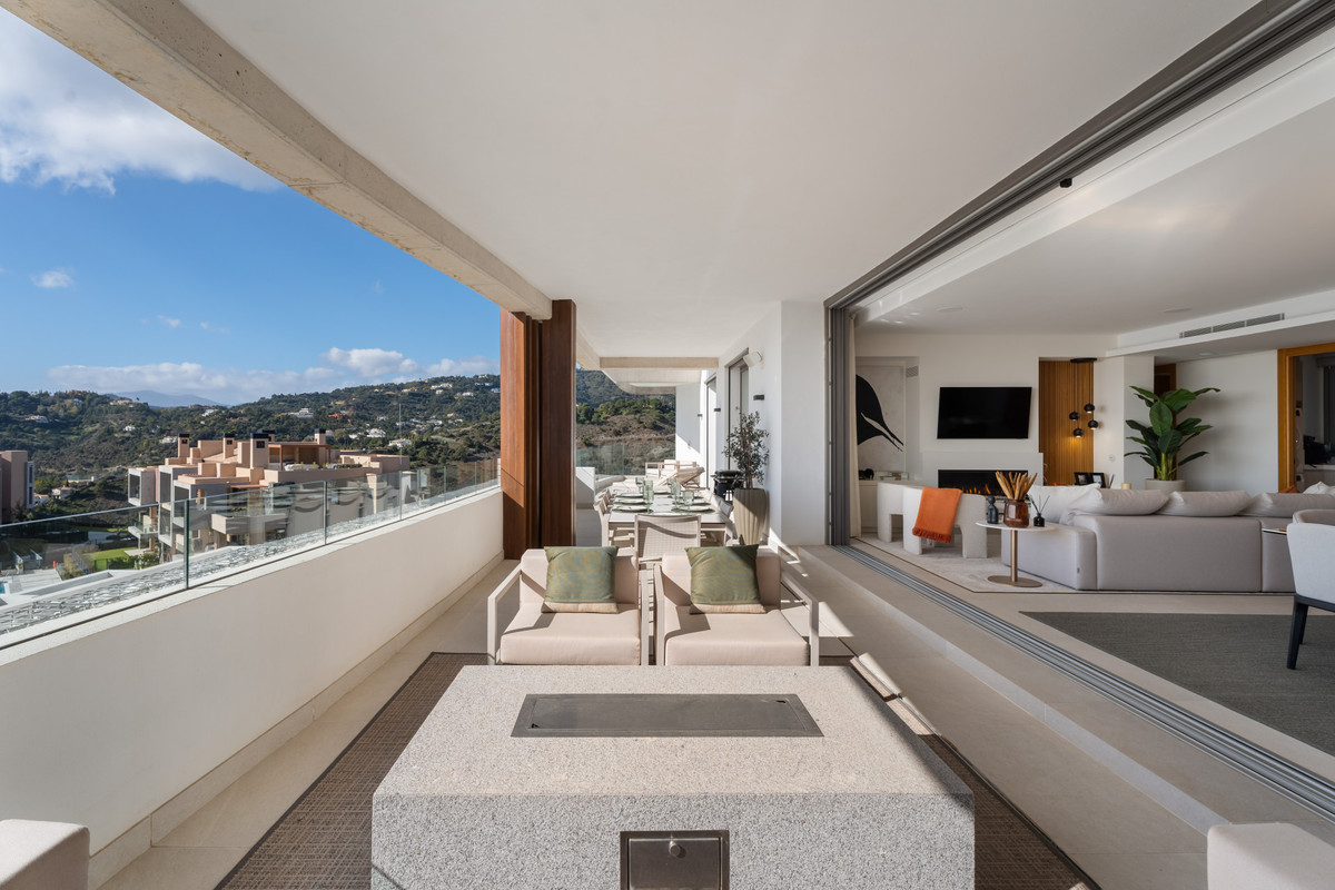 3 Bedroom Apartment in Benahavís - Photo 27
