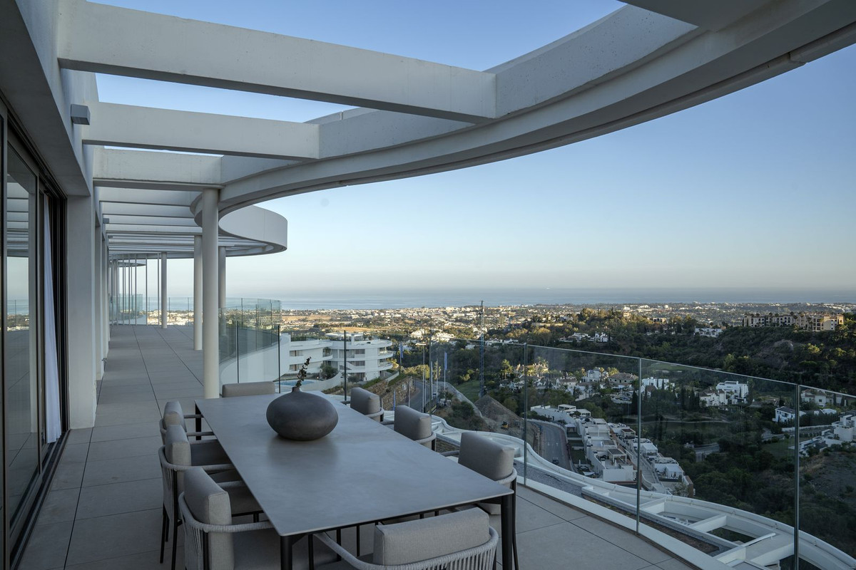 4 Bedroom Penthouse in Benahavís - Foto 45