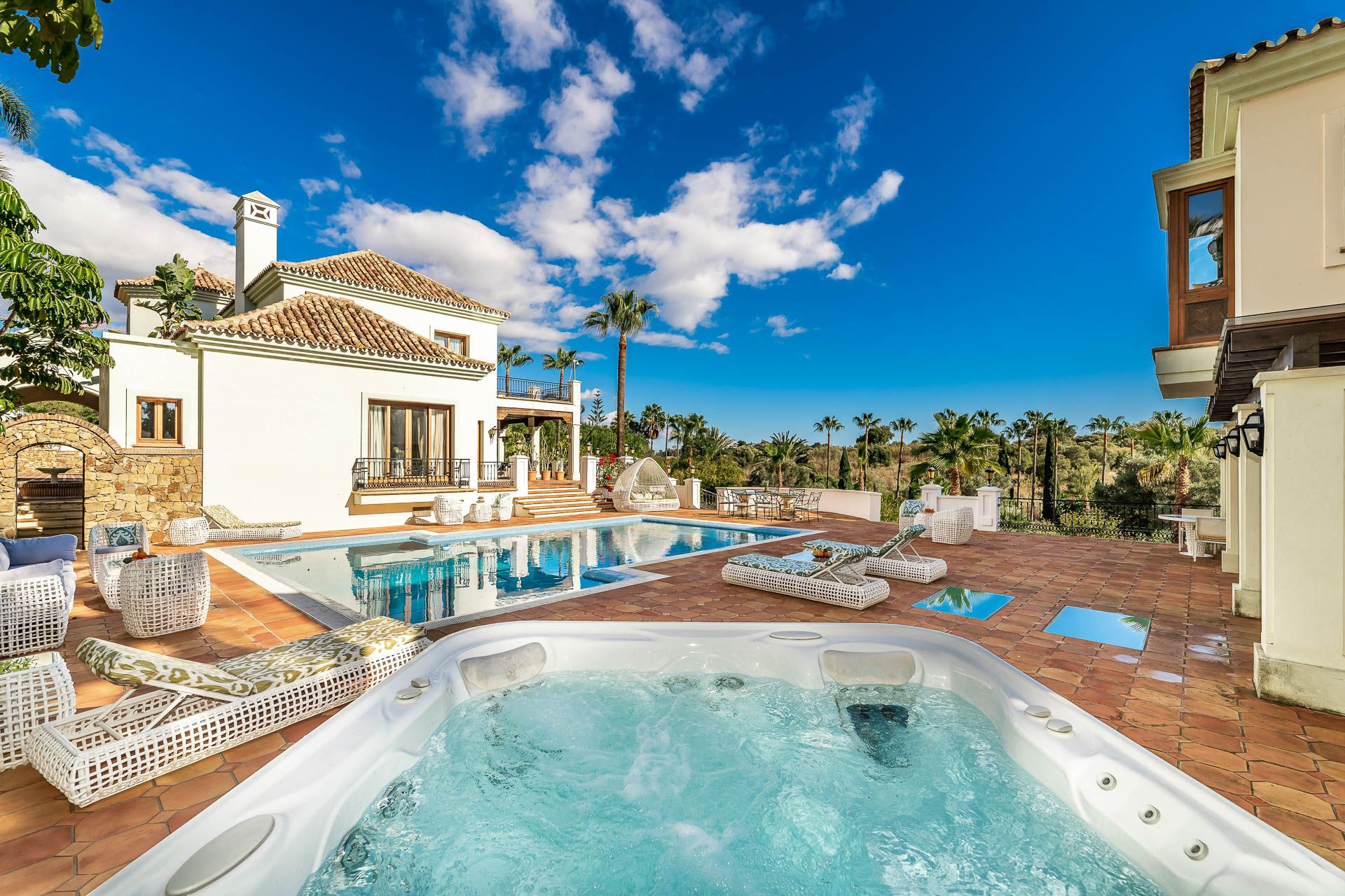 16 Bedroom Villa in Benahavís