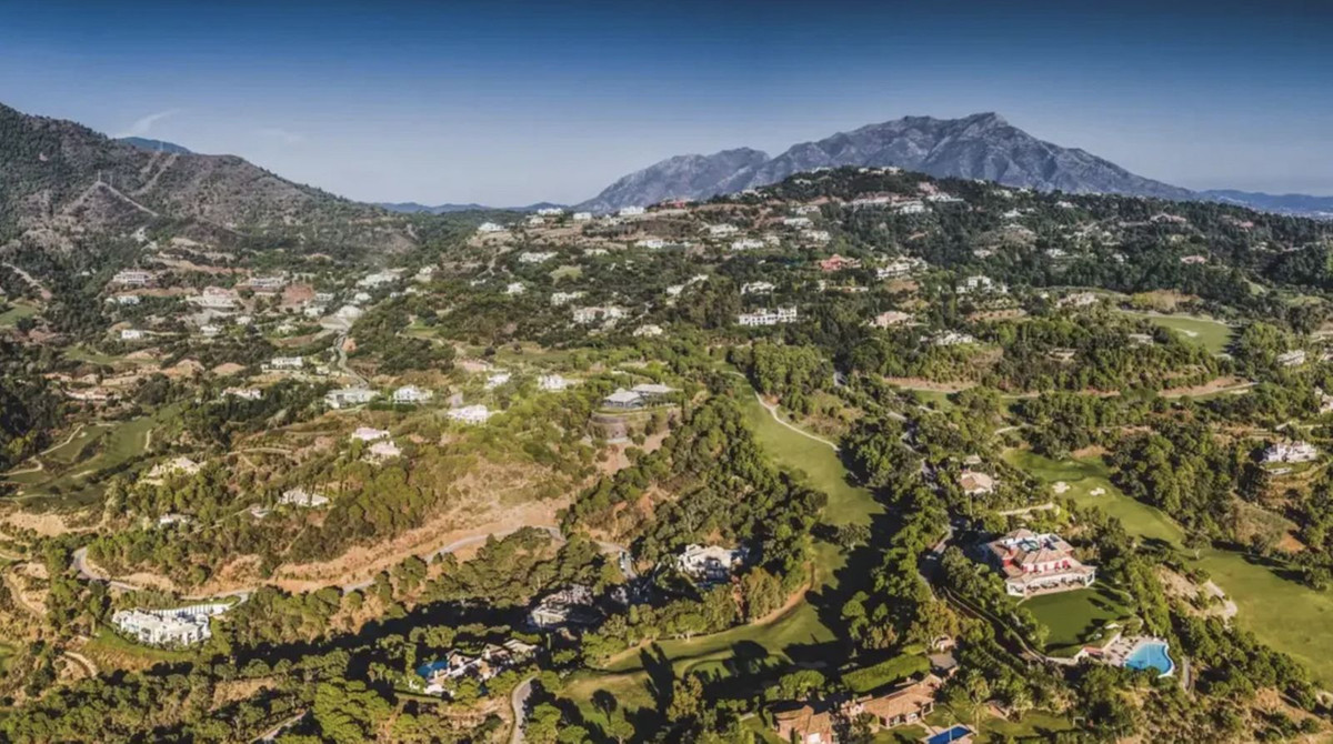 15,643 m² Plot in Benahavís - Photo 3