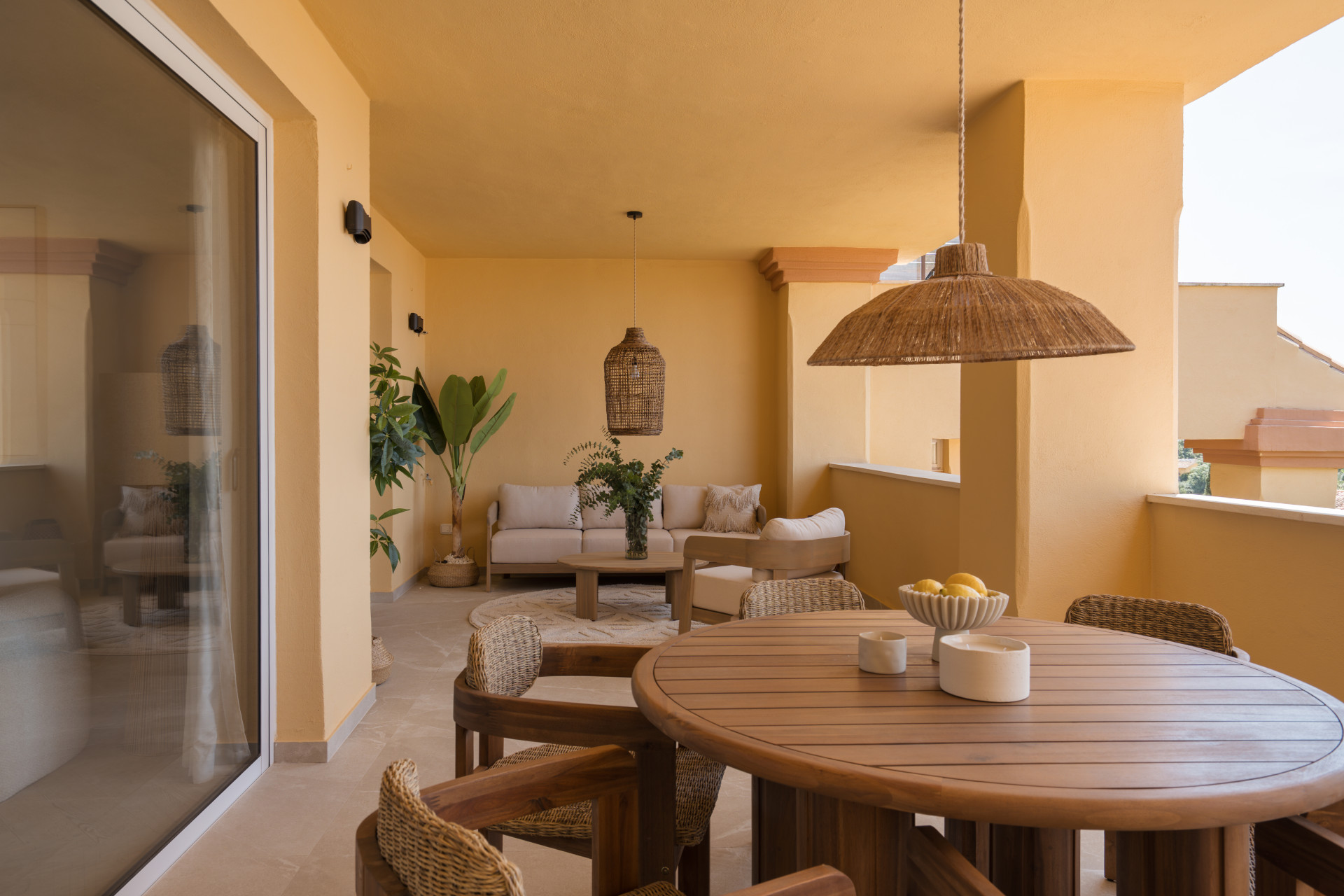 2 Bedroom Apartment in Marbella - Photo 22