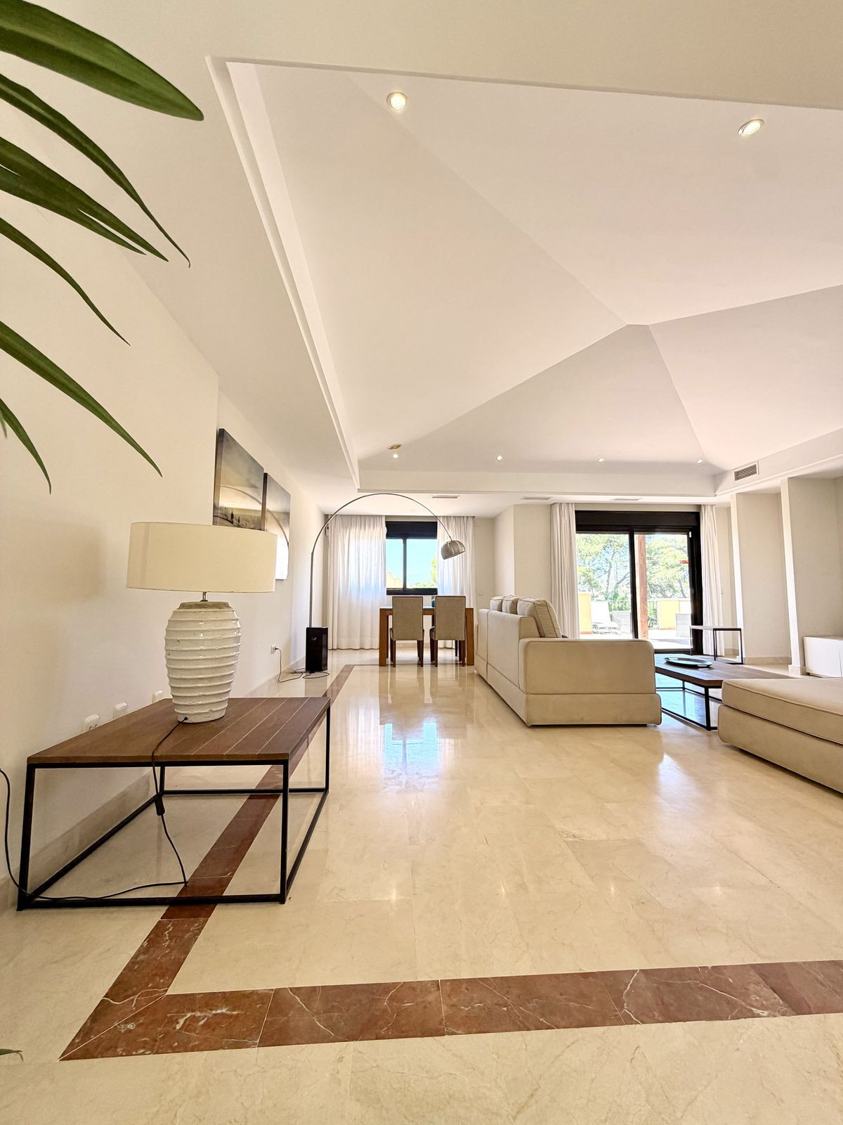 2 Bedroom Apartment in Marbella - Photo 6