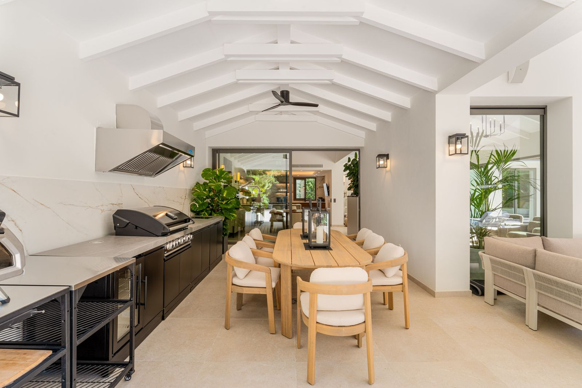 5 Bedroom Villa in Marbella - Foto 8
