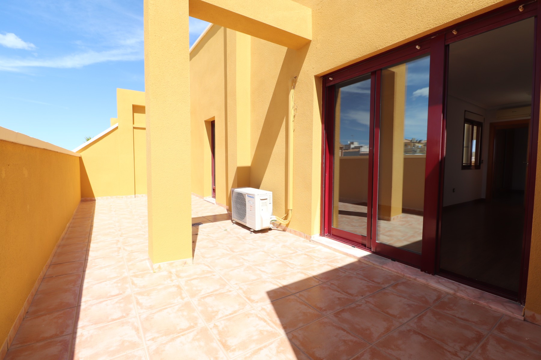 Apartamento com 2 quartos com piscina em Alicante, Espanha – Foto 20